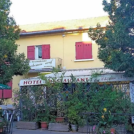 Le Chemin Neuf Hotel